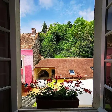 Bed & Breakfast Le Coin Des Artistes 3*