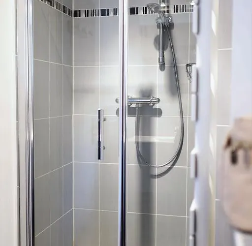 Alojamento de Acomodação e Pequeno-almoço Le Coin Des Artistes 3*